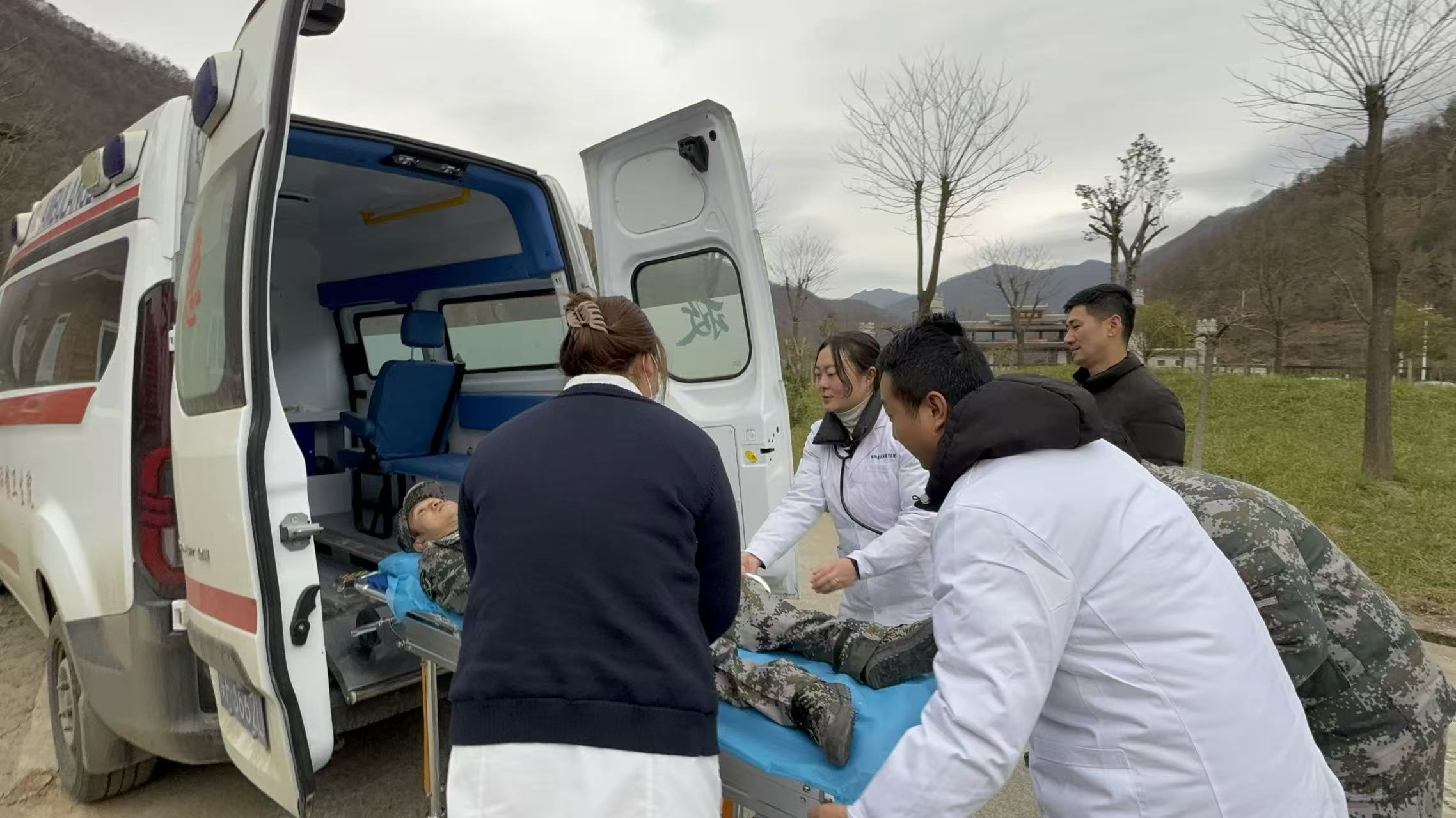 1765182689245003676.jpg 05d4496f730b9bbbe32bd417ffaa7b39.jpg